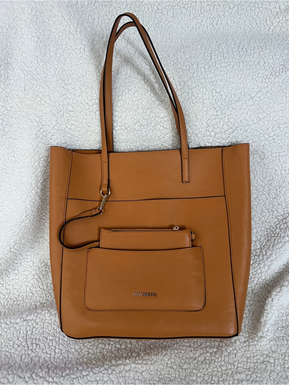 Steve Madden Kimmy Tote w/wallet & removable zip pouch. Never used!